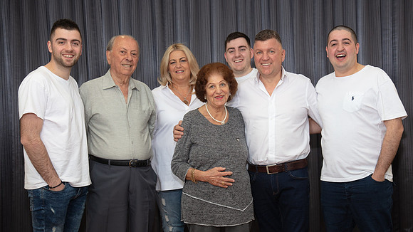 SIMMONDS_Gravias_Family-5921-preview