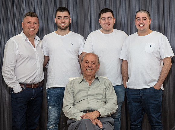 SIMMONDS_Gravias_Family-5892-preview