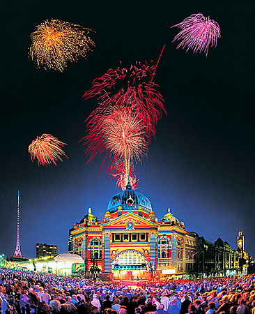 Melbourne International Festival fireworks & Flinders Street Station