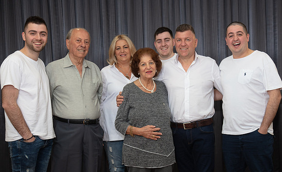 SIMMONDS_Gravias_Family-5923-preview