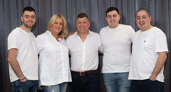 SIMMONDS_Gravias_Family-_MLF_5898-preview