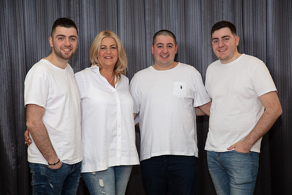 SIMMONDS_Gravias_Family-5941-preview